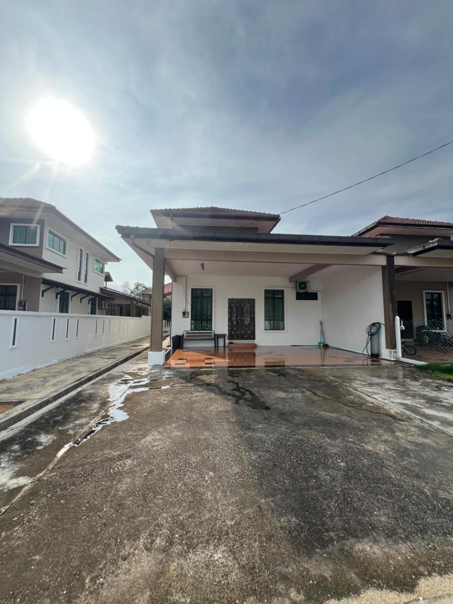 Homestay Kuala Terengganu Bymus Экстерьер фото